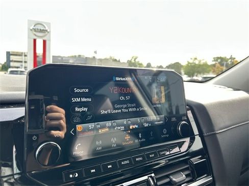 Certified 2022 Nissan Pathfinder SL image 20