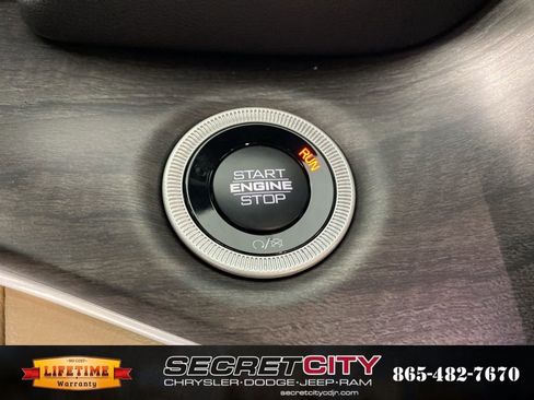 New 2025 Jeep Grand Cherokee L Limited w/ Trailer Tow Package image 18