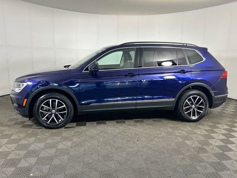 Used 2021 Volkswagen Tiguan SE w/ Panoramic Sunroof Package AWD/4WD image 5