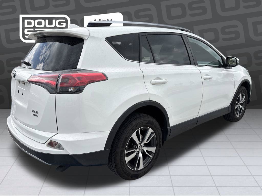 Used 2017 Toyota RAV4 XLE w/ Carpet Mat Package AWD/4WD image 13