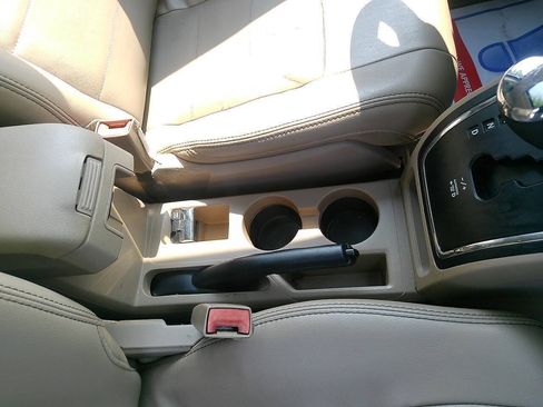 Used 2015 Jeep Patriot High Altitude AWD/4WD image 34