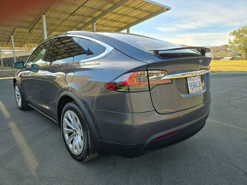Used 2019 Tesla Model X Long Range image 6