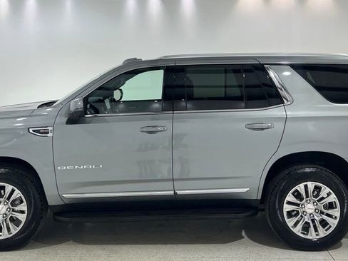 Used 2025 GMC Yukon Denali AWD/4WD image 2