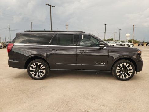 New 2027 Ford Expedition Max Platinum w/ Driver's Package AWD/4WD image 7