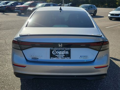 Used 2023 Honda Accord Sport image 5