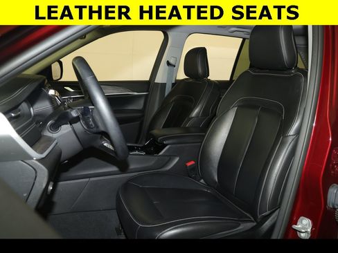 Used 2022 Jeep Grand Cherokee Limited image 4