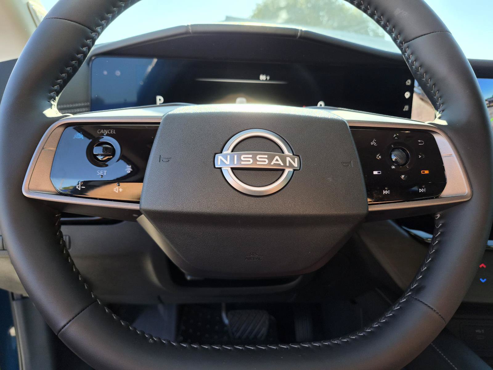 Used 2025 Nissan Murano SL AWD/4WD image 32