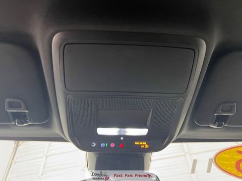 Used 2025 Chevrolet Equinox LT FWD image 44