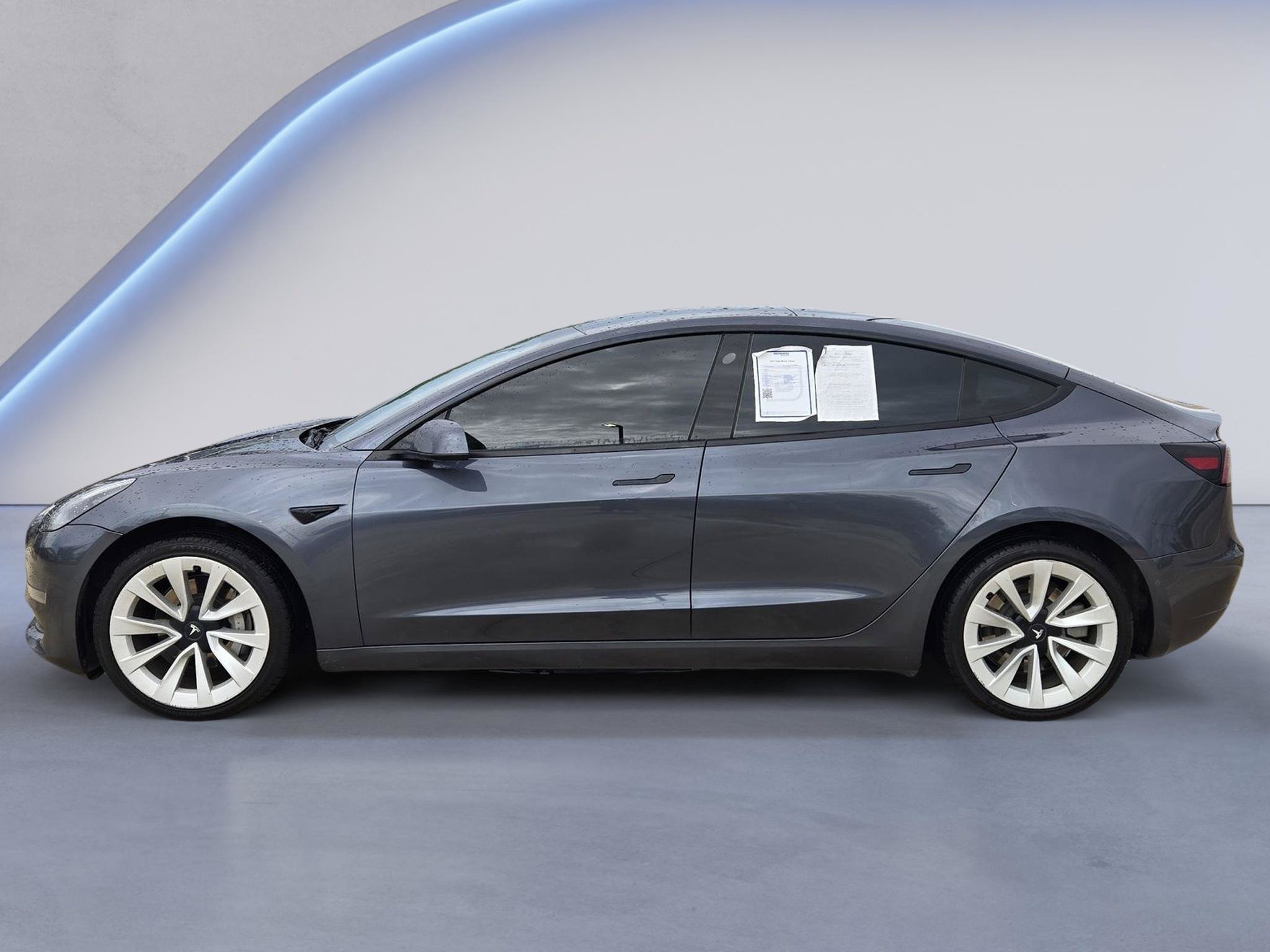 Used 2022 Tesla Model 3 RWD image 5