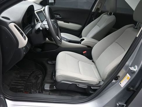 Used 2022 Honda HR-V EX image 18