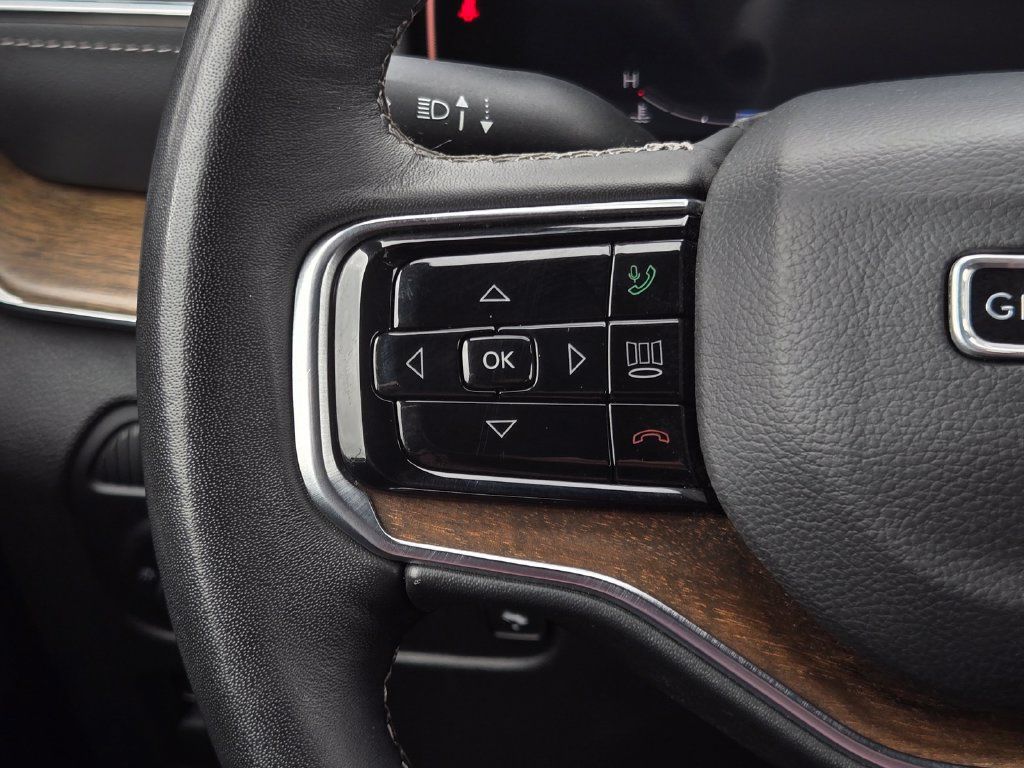 Used 2024 Jeep Grand Wagoneer L 4WD image 33
