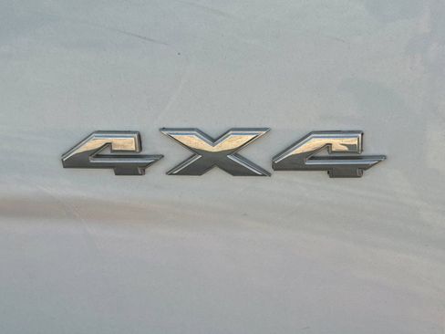 Used 2017 RAM 1500 Laramie w/ Convenience Group AWD/4WD image 6