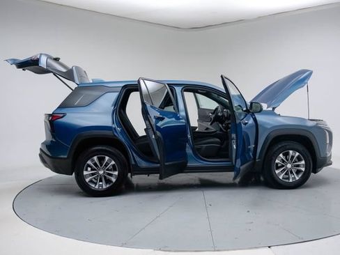 Used 2026 Chevrolet Equinox LT AWD/4WD image 15