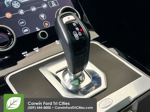 Used 2020 Land Rover Range Rover Evoque SE image 10