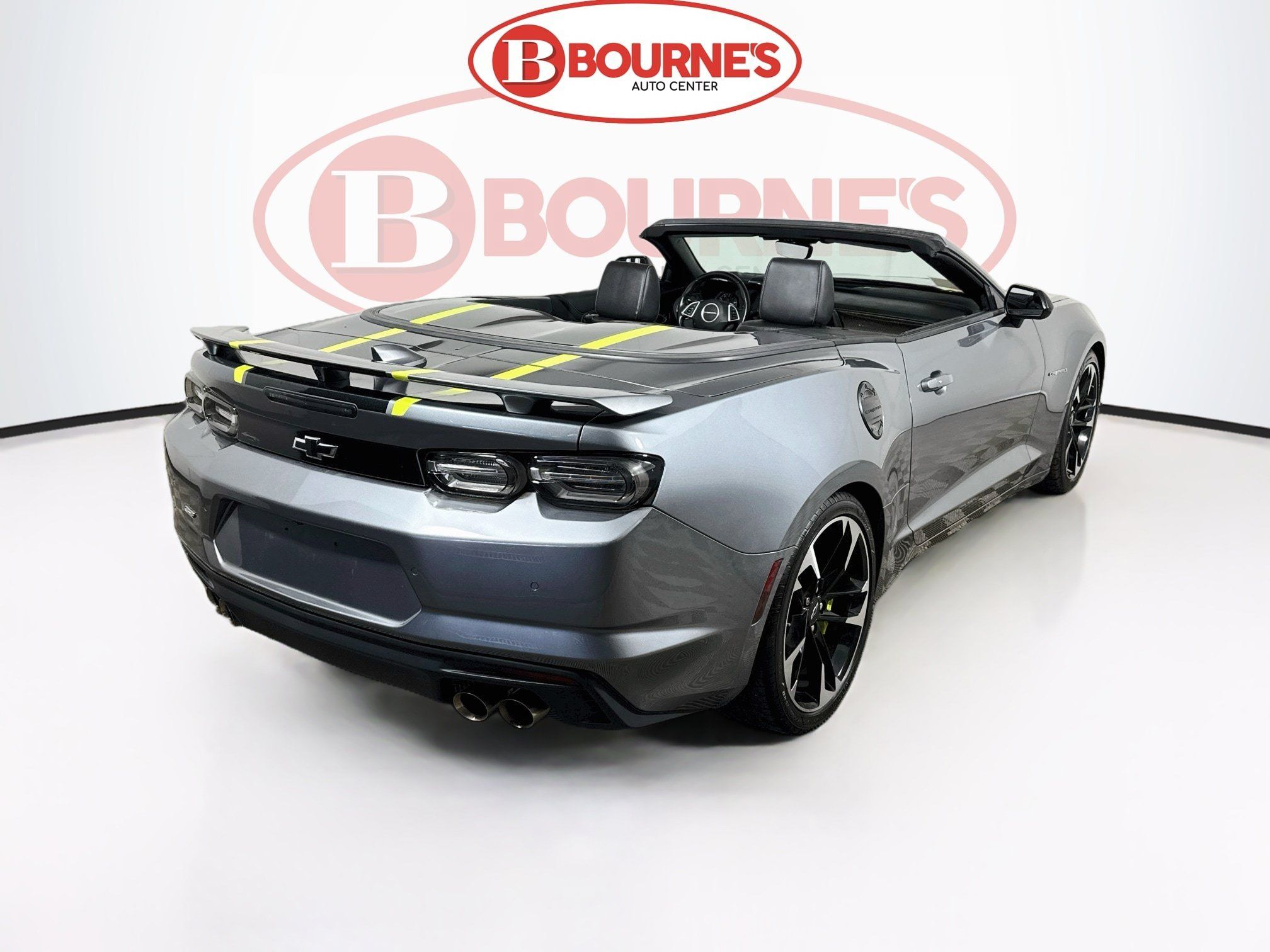 Used 2020 Chevrolet Camaro SS RWD image 11