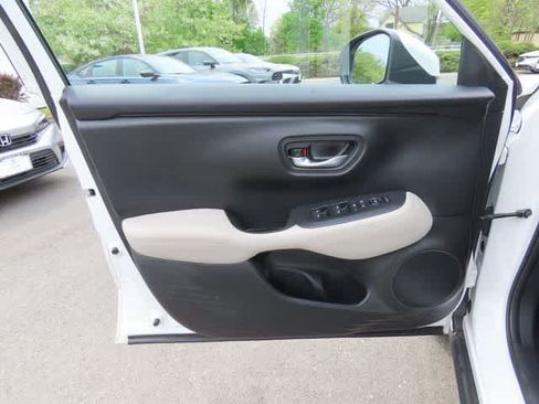Used 2023 Honda HR-V LX image 15