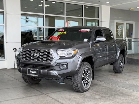 Certified 2023 Toyota Tacoma TRD Sport AWD/4WD image 2