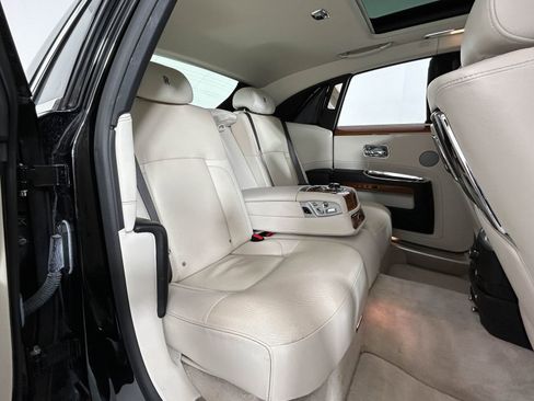 Used 2011 Rolls-Royce Ghost image 27