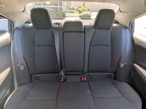 Used 2021 Toyota Corolla LE FWD image 19