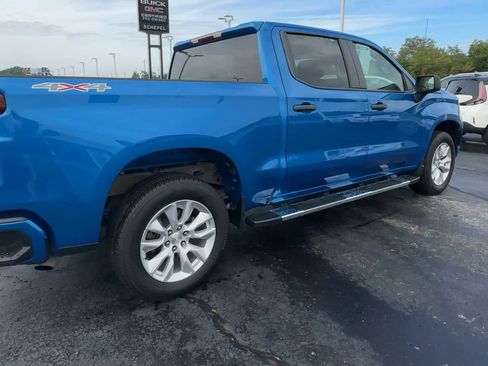 Certified 2022 Chevrolet Silverado 1500 Custom w/ LPO, Dark Essentials Package image 8
