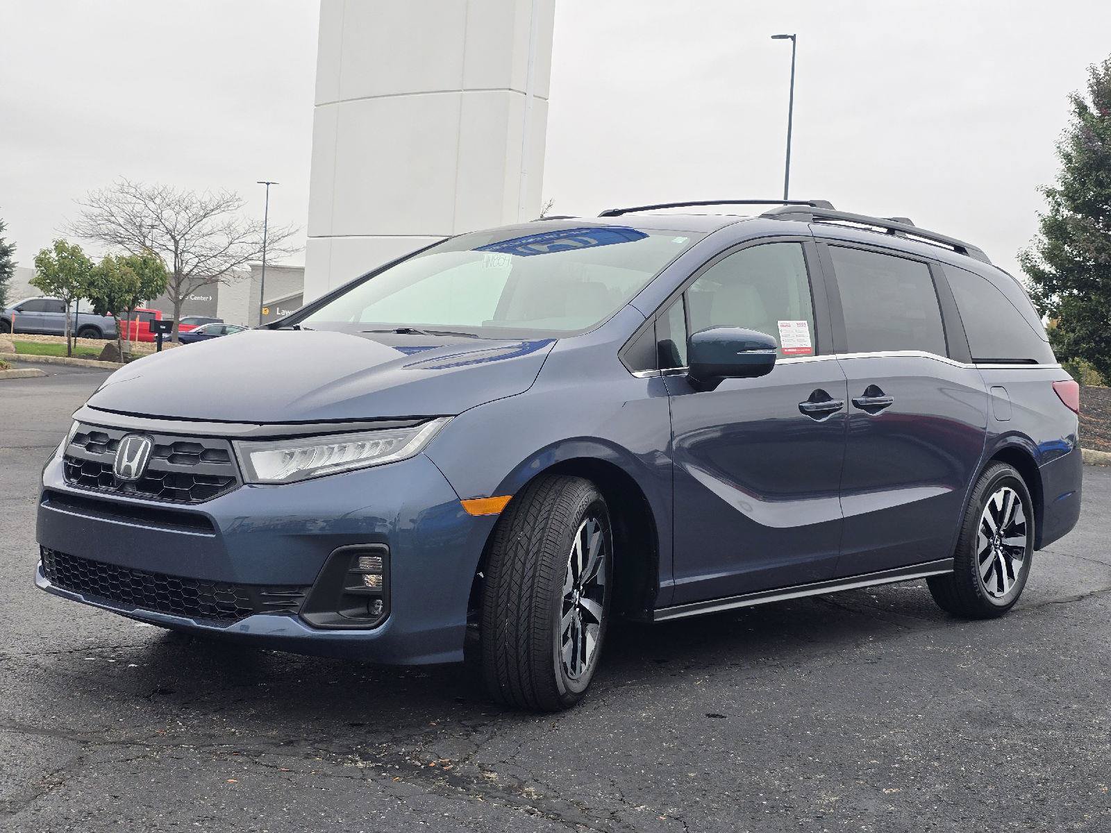 New 2027 Honda Odyssey EX-L image 3