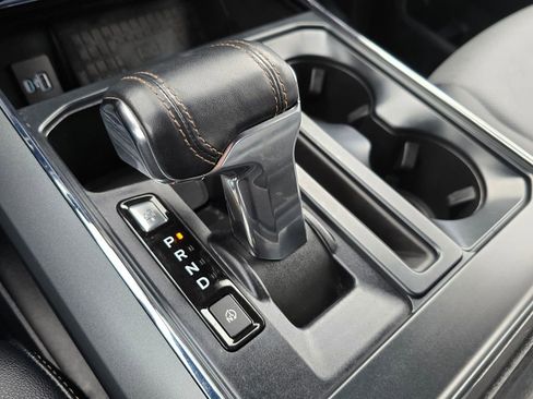 Used 2022 Ford F150 Lightning Lariat image 29