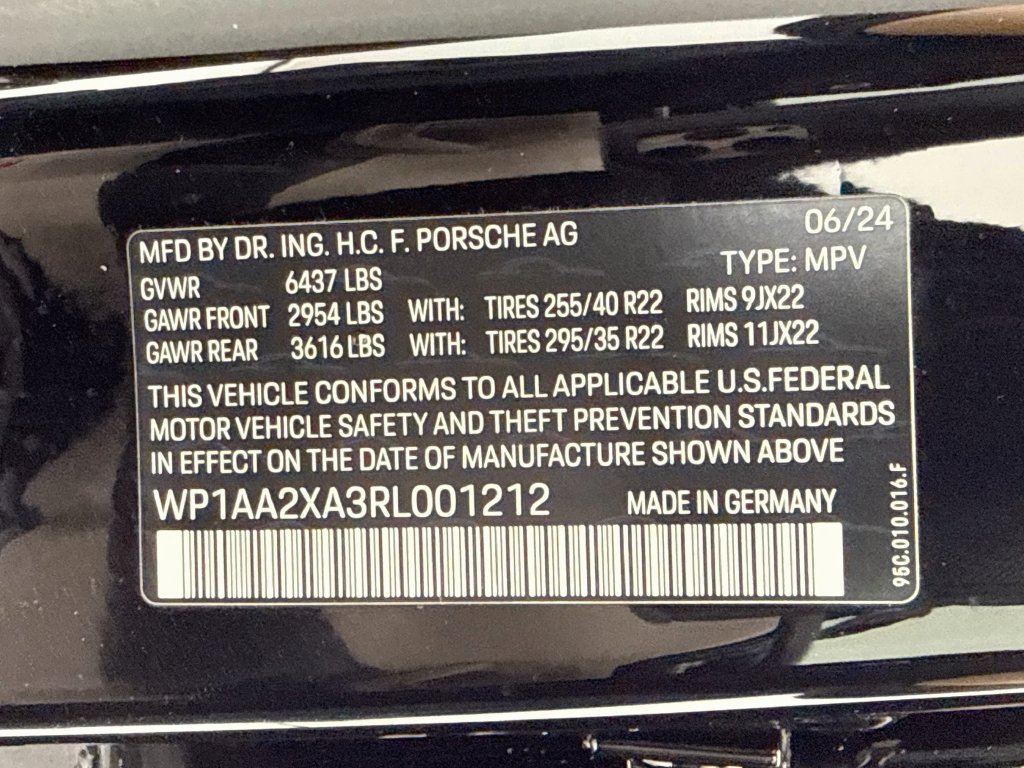 Certified 2024 Porsche Macan 4 Electric AWD/4WD image 12