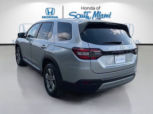 Certified 2023 Honda Pilot EX-L image 4