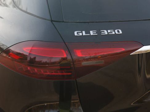 Used 2026 Mercedes-Benz GLE 350 4MATIC image 32
