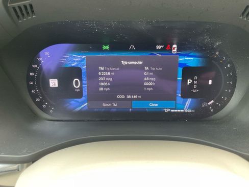 Certified 2024 Volvo XC60 B5 Plus w/ Climate Package AWD/4WD image 20