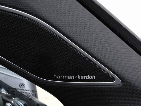 Used 2025 Volkswagen Golf image 29