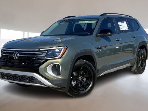 New 2026 Volkswagen Atlas Peak Edition image 1