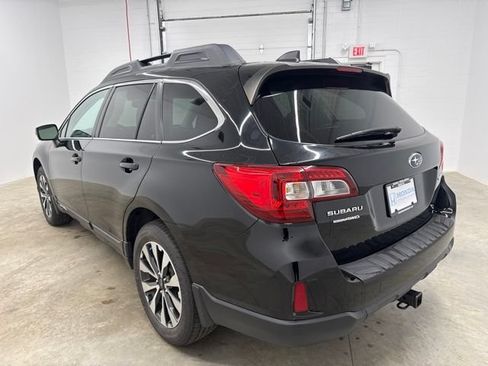 Used 2016 Subaru Outback 2.5i Limited AWD/4WD image 7