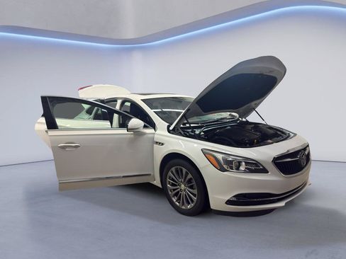Used 2017 Buick LaCrosse Essence w/ Sun and Shade Package FWD image 9