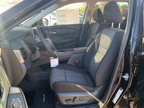 New 2026 Nissan Rogue SV image 20