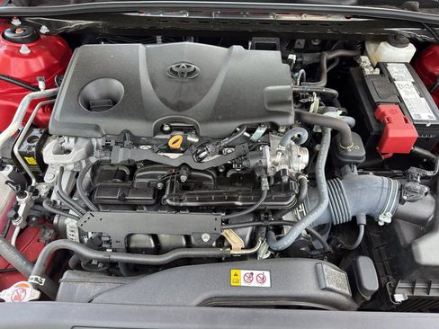 Used 2024 Toyota Camry SE AWD/4WD image 31
