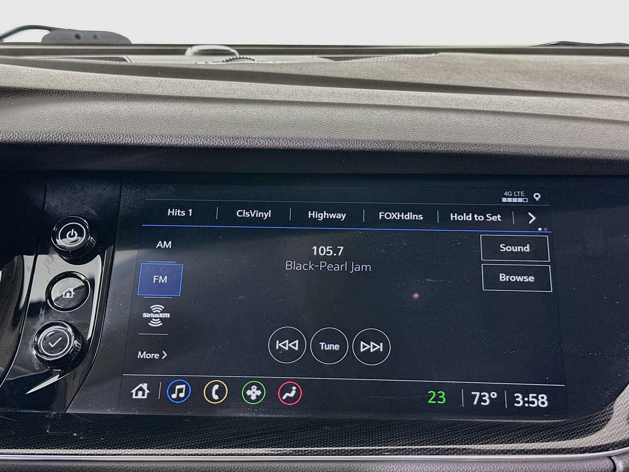 Used 2023 Buick Envision Preferred w/ Sport Touring Package AWD/4WD image 21