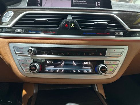 Used 2020 BMW 740i xDrive w/ Cold Weather Package AWD/4WD image 63