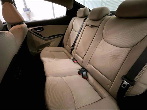 Used 2016 Hyundai Elantra SE image 26