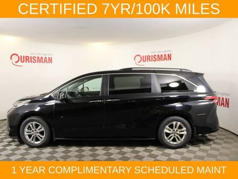 Used 2023 Toyota Sienna XSE w/ XSE Plus Package AWD/4WD image 5