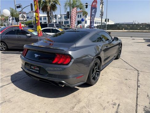 Used 2018 Ford Mustang Premium RWD image 6