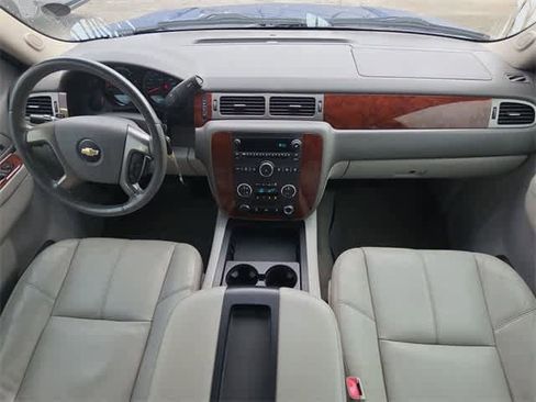 Used 2013 Chevrolet Avalanche LT w/ All-Star Edition image 14