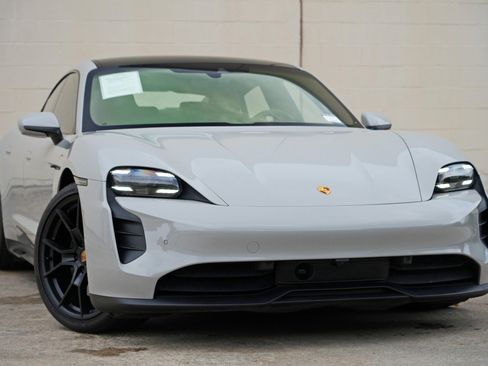 Used 2023 Porsche Taycan GTS AWD/4WD image 4