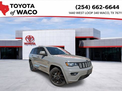 Used 2020 Jeep Grand Cherokee Altitude image 1