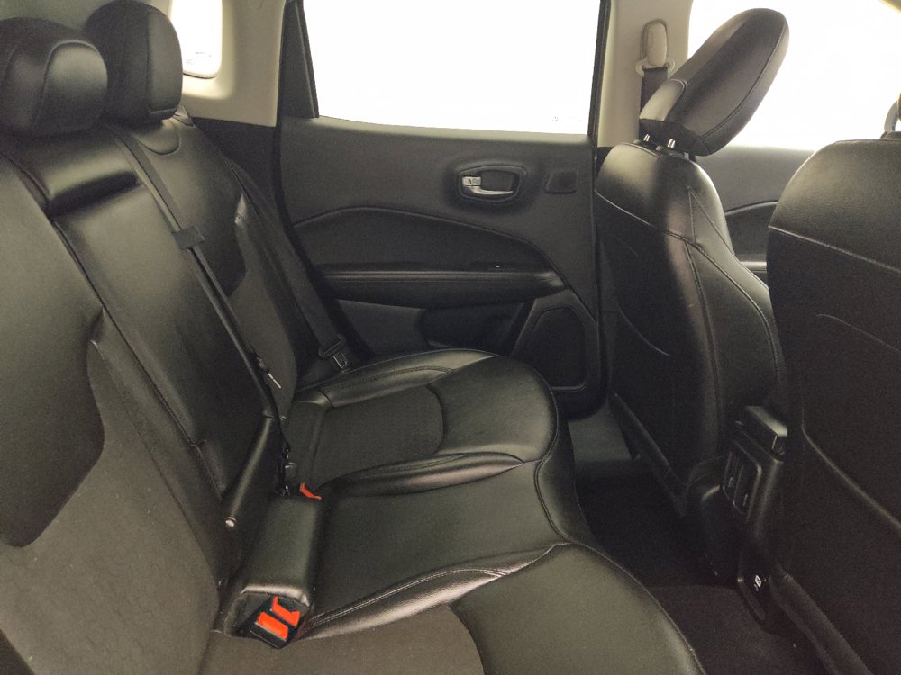 Used 2021 Jeep Compass Latitude w/ Sun and Sound Group AWD/4WD image 19
