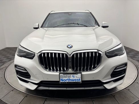 Used 2021 BMW X5 xDrive45e w/ Premium Package 3 AWD/4WD image 2