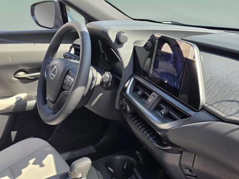 New 2026 Lexus UX 300h FWD image 27
