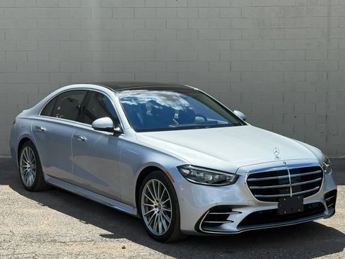 Used 2021 Mercedes-Benz S 580 4MATIC Sedan w/ AMG Line image 16