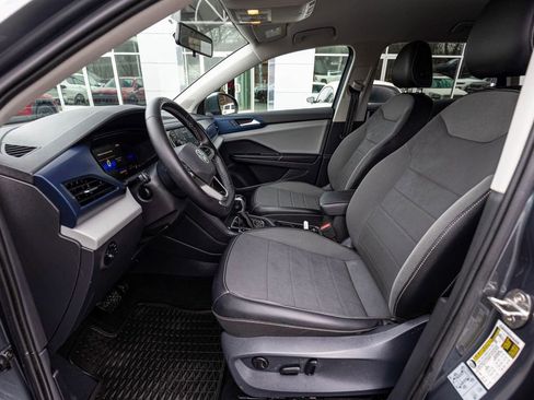 Used 2022 Volkswagen Taos SE image 26