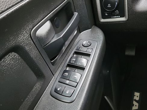 Used 2019 RAM 1500 Express image 13